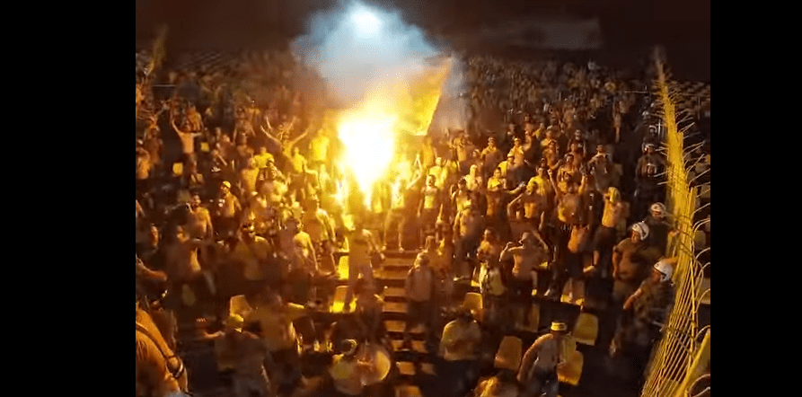 Το πάρτι που έστησαν οι “ΑΕΛίστες” στο Κλ. Βικελλίδης (βίντεο)