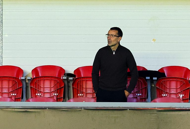 Από την κερκίδα ο Καρθέδο!