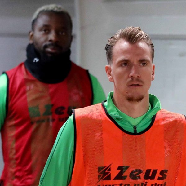 ΤΩΡΑ: Οι ενδεκάδες στο Ολυμπιακός Λευκωσίας-Ακρίτας Χλώρακας