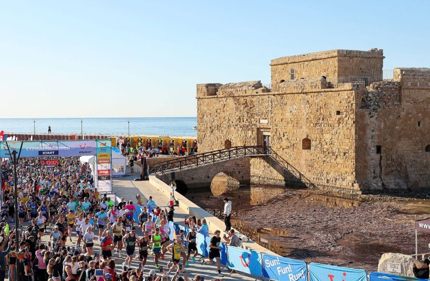 Με επιτυχία και νέο ρεκόρ συμμετοχών ολοκληρώθηκε ο 28ος TUI Cyprus Marathon στην Πάφο
