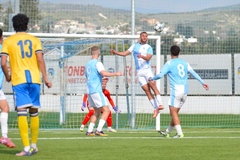 Με “εξάρα” ακόμα πιο κοντά στον τίτλο οι Νέοι της Πάφος FC!