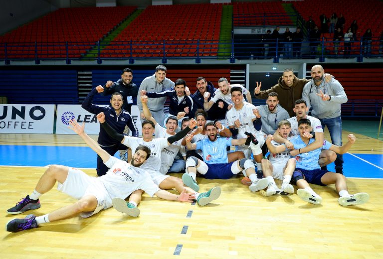 Παφιακός: Γίνεται η απονομή του τροπαίου στους πρωταθλητές!