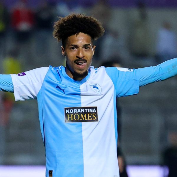 Χατ-τρικ από το ημίχρονο ο “μαγικός” Κορρέια!