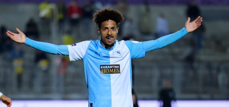 Χατ-τρικ από το ημίχρονο ο “μαγικός” Κορρέια!