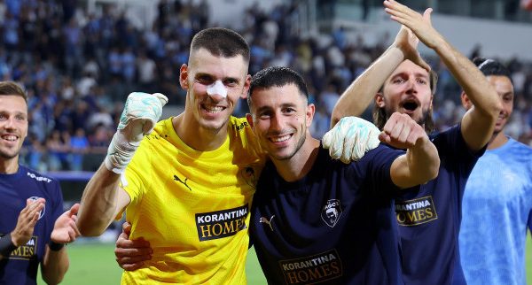 Καμία πρόταση επέκτασης σε Πηλέα και Μιχαήλ