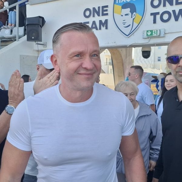 Αποθέωση για τον Σεργκέι Λομάκιν στο “Στέλιος Κυριακίδης”