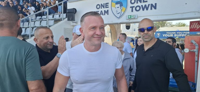 Αποθέωση για τον Σεργκέι Λομάκιν στο “Στέλιος Κυριακίδης”