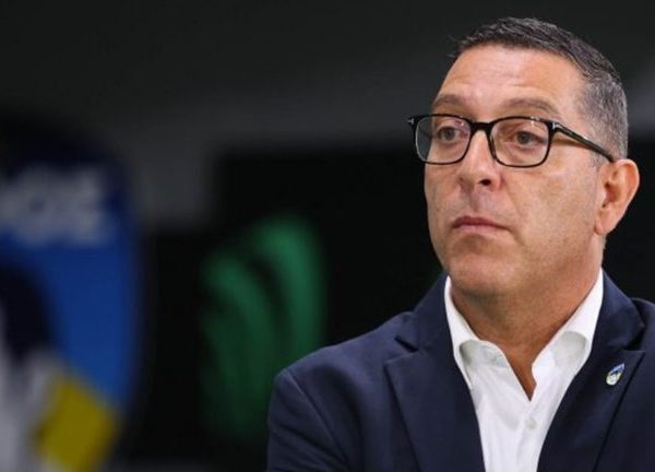 Χάρης Θεοχάρους: “Να αναλάβουμε όλοι τις ευθύνες μας… Έχουμε ένα τελικό αύριο”