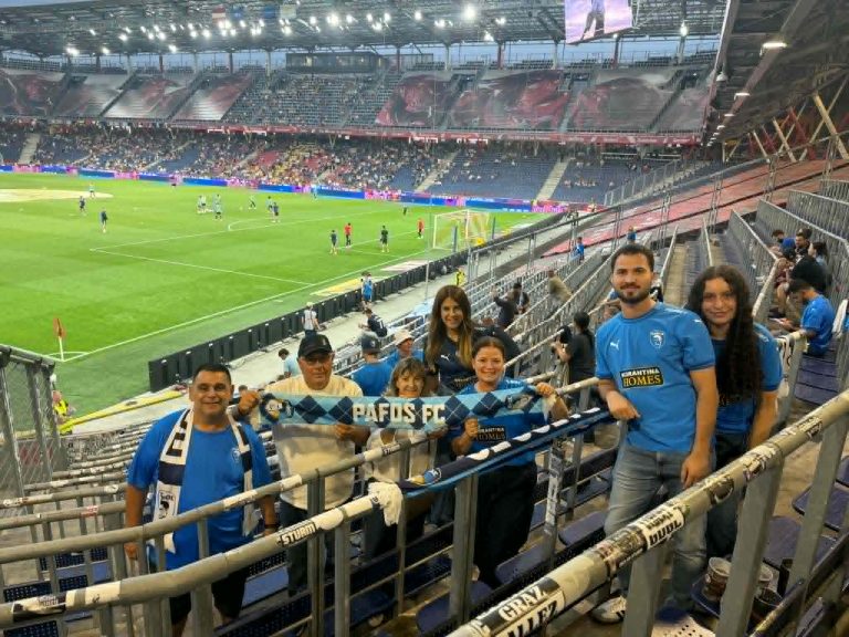 ΠΑΦΙΤΙΚΗ παρέα στην “Red Bull Arena”!