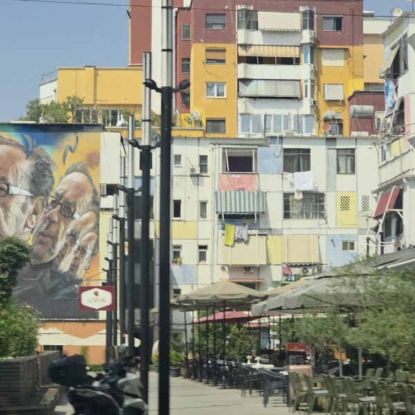 Στην «όαση» των Τιράνων πριν τη μάχη της Πάφου στο Ελμπασάν! (ΦΩΤΟΓΡΑΦΙΕΣ)