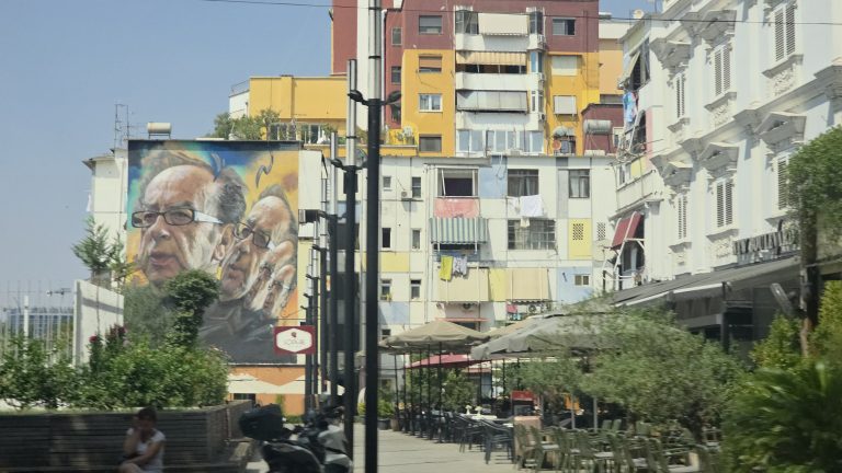 Στην «όαση» των Τιράνων πριν τη μάχη της Πάφου στο Ελμπασάν! (ΦΩΤΟΓΡΑΦΙΕΣ)
