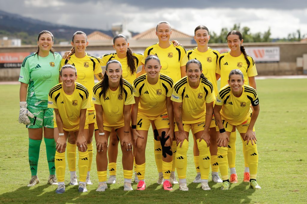 &Epsilon;&pi;&iota;&sigma;&tau;&rho;έ&phi;&omicron;&upsilon;&nu; &sigma;&tau;&eta;&nu; έ&delta;&rho;&alpha; &tau;&omicron;&upsilon;&sigmaf; &sigma;ή&mu;&epsilon;&rho;&alpha; &omicron;&iota; Ladies &tau;&eta;&sigmaf; &Pi;έ&gamma;&epsilon;&iota;&alpha;&sigmaf; &Alpha;&kappa;ά&mu;&alpha; &ndash; &Sigma;&tau;&iota;&sigmaf; 11:00 &alpha;&nu;&tau;&iota;&mu;&epsilon;&tau;&omega;&pi;ί&zeta;&omicron;&upsilon;&nu; &tau;&eta; &Lambda;&alpha;&kappa;&alpha;&tau;ά&mu;&iota;&alpha;